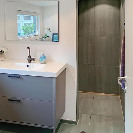 Stunning In With Wifi Broager